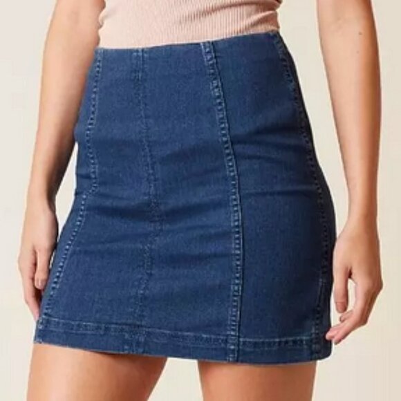Free People Modern Femme Denim Stretch Mini Skirt Dark Blue Wash A-Line 2 FLAW - Picture 2 of 16